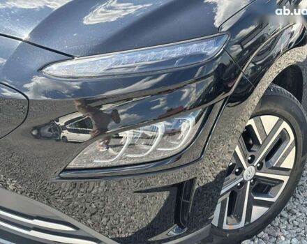 Хендай Kona Electric, объемом двигателя 0 л и пробегом 84 тыс. км за 19450 $, фото 7 на Automoto.ua