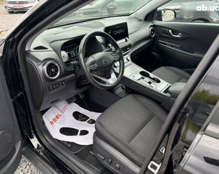 Хендай Kona Electric, объемом двигателя 0 л и пробегом 117 тыс. км за 18200 $, фото 15 на Automoto.ua