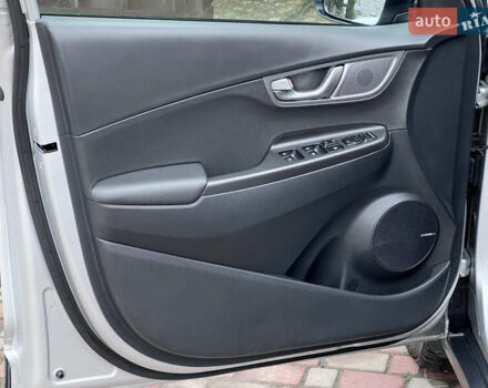 Хендай Kona Electric, объемом двигателя 0 л и пробегом 77 тыс. км за 20500 $, фото 20 на Automoto.ua