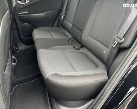 Хендай Kona Electric, объемом двигателя 0 л и пробегом 117 тыс. км за 18200 $, фото 13 на Automoto.ua