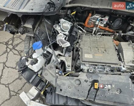 Хендай Kona Electric, объемом двигателя 0 л и пробегом 10 тыс. км за 10000 $, фото 4 на Automoto.ua