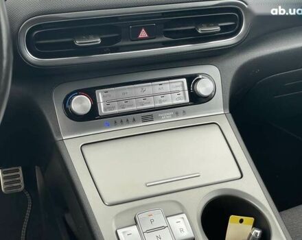 Хендай Kona Electric, объемом двигателя 0 л и пробегом 127 тыс. км за 18600 $, фото 13 на Automoto.ua