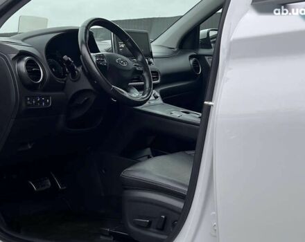 Хендай Kona Electric, объемом двигателя 0 л и пробегом 70 тыс. км за 18475 $, фото 27 на Automoto.ua