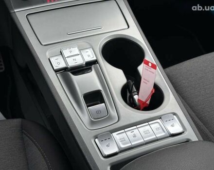 Хендай Kona Electric, объемом двигателя 0 л и пробегом 117 тыс. км за 18200 $, фото 25 на Automoto.ua