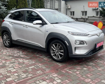 Хендай Kona Electric, объемом двигателя 0 л и пробегом 77 тыс. км за 20500 $, фото 6 на Automoto.ua
