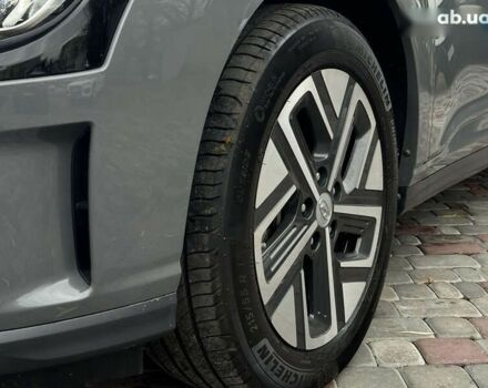 Хендай Kona Electric, объемом двигателя 0 л и пробегом 65 тыс. км за 17999 $, фото 15 на Automoto.ua