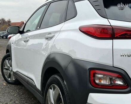 Хендай Kona Electric, объемом двигателя 0 л и пробегом 70 тыс. км за 18475 $, фото 11 на Automoto.ua