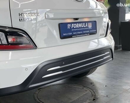 Хендай Kona Electric, объемом двигателя 0 л и пробегом 45 тыс. км за 22777 $, фото 19 на Automoto.ua