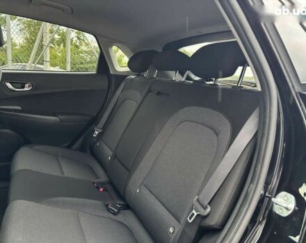 Хендай Kona Electric, объемом двигателя 0 л и пробегом 117 тыс. км за 18200 $, фото 18 на Automoto.ua