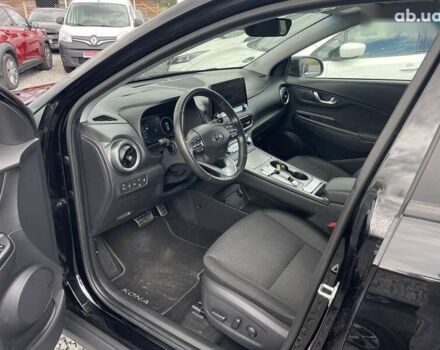 Хендай Kona Electric, объемом двигателя 0 л и пробегом 127 тыс. км за 18600 $, фото 24 на Automoto.ua