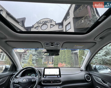 Хендай Kona Electric, объемом двигателя 0 л и пробегом 77 тыс. км за 20500 $, фото 32 на Automoto.ua