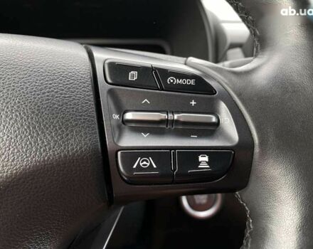 Хендай Kona Electric, объемом двигателя 0 л и пробегом 78 тыс. км за 20700 $, фото 6 на Automoto.ua