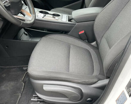 Хендай Kona Electric, объемом двигателя 0 л и пробегом 76 тыс. км за 16900 $, фото 17 на Automoto.ua