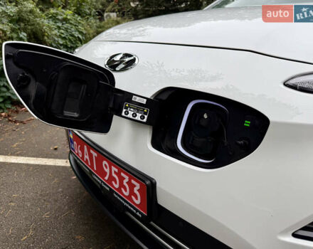 Хендай Kona Electric, объемом двигателя 0 л и пробегом 24 тыс. км за 19800 $, фото 40 на Automoto.ua