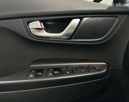 Хендай Kona Electric, объемом двигателя 0 л и пробегом 108 тыс. км за 20900 $, фото 2 на Automoto.ua