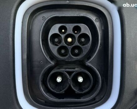 Хендай Kona Electric, объемом двигателя 0 л и пробегом 83 тыс. км за 20700 $, фото 10 на Automoto.ua