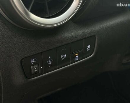 Хендай Kona Electric, объемом двигателя 0 л и пробегом 48 тыс. км за 17500 $, фото 25 на Automoto.ua