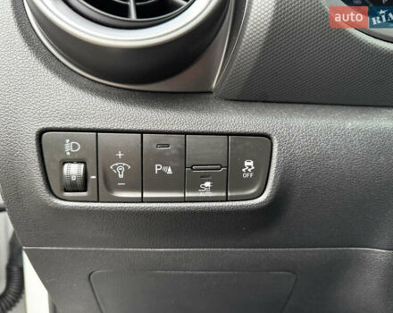 Хендай Kona Electric, объемом двигателя 0 л и пробегом 24 тыс. км за 19800 $, фото 48 на Automoto.ua