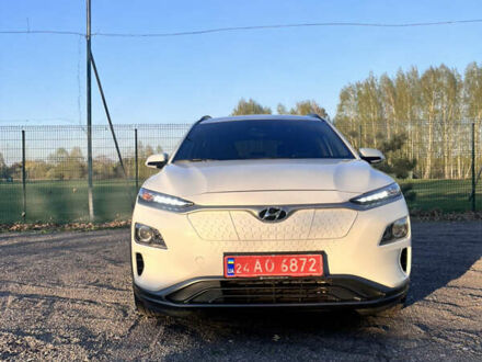 Хендай Kona Electric, объемом двигателя 0 л и пробегом 74 тыс. км за 21700 $, фото 1 на Automoto.ua