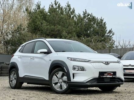 Хендай Kona Electric 2020 в Луцке на Automoto.ua Хендай Kona Electric, объемом двигателя 0 л и пробегом 74 тыс. км за 17280 $, фото 1 на Automoto.ua