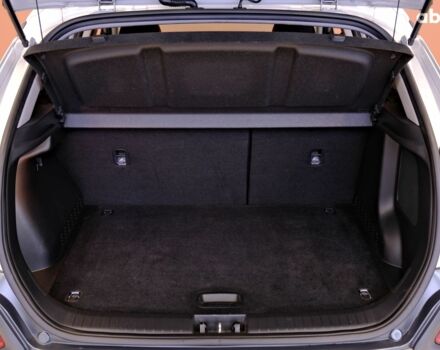 Серый Хендай Kona Electric, объемом двигателя 0 л и пробегом 88 тыс. км за 20300 $, фото 8 на Automoto.ua