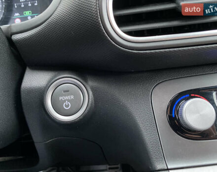 Серый Хендай Kona Electric, объемом двигателя 0 л и пробегом 89 тыс. км за 16900 $, фото 67 на Automoto.ua