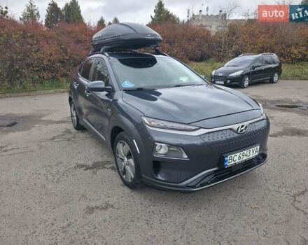 Серый Хендай Kona Electric, объемом двигателя 0 л и пробегом 89 тыс. км за 19500 $, фото 1 на Automoto.ua