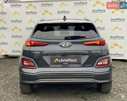 Серый Хендай Kona Electric, объемом двигателя 0 л и пробегом 89 тыс. км за 16900 $, фото 101 на Automoto.ua