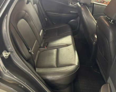 Серый Хендай Kona Electric, объемом двигателя 0 л и пробегом 137 тыс. км за 16700 $, фото 20 на Automoto.ua