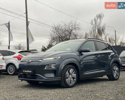 Серый Хендай Kona Electric, объемом двигателя 0 л и пробегом 89 тыс. км за 16900 $, фото 14 на Automoto.ua