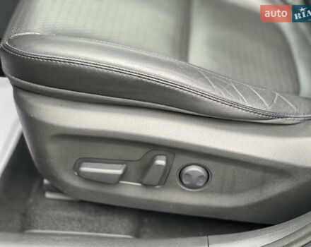 Серый Хендай Kona Electric, объемом двигателя 0 л и пробегом 89 тыс. км за 16900 $, фото 56 на Automoto.ua