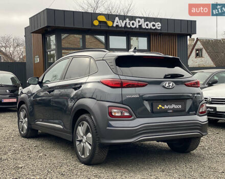 Серый Хендай Kona Electric, объемом двигателя 0 л и пробегом 89 тыс. км за 16900 $, фото 27 на Automoto.ua