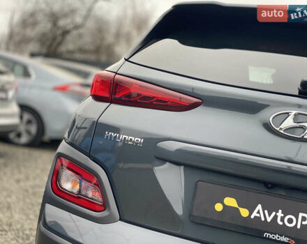 Серый Хендай Kona Electric, объемом двигателя 0 л и пробегом 89 тыс. км за 16900 $, фото 23 на Automoto.ua