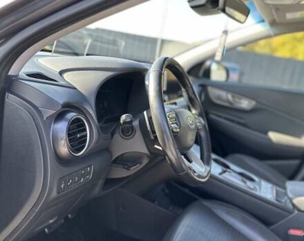 Сірий Хендай Kona Electric, об'ємом двигуна 0 л та пробігом 207 тис. км за 16800 $, фото 15 на Automoto.ua