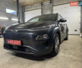 Серый Хендай Kona Electric, объемом двигателя 0 л и пробегом 137 тыс. км за 16700 $, фото 1 на Automoto.ua