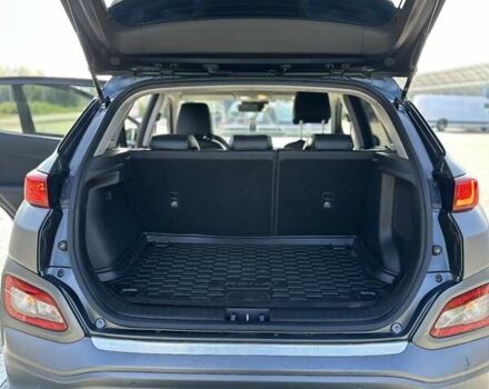 Сірий Хендай Kona Electric, об'ємом двигуна 0 л та пробігом 207 тис. км за 16800 $, фото 7 на Automoto.ua