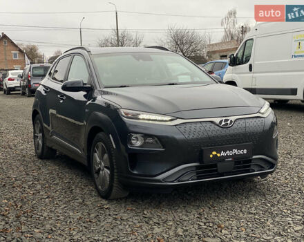 Серый Хендай Kona Electric, объемом двигателя 0 л и пробегом 89 тыс. км за 16900 $, фото 90 на Automoto.ua