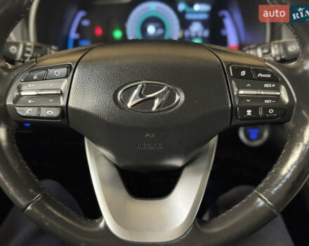 Серый Хендай Kona Electric, объемом двигателя 0 л и пробегом 137 тыс. км за 16700 $, фото 12 на Automoto.ua