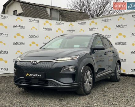 Серый Хендай Kona Electric, объемом двигателя 0 л и пробегом 89 тыс. км за 16900 $, фото 104 на Automoto.ua