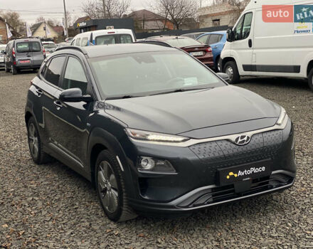 Серый Хендай Kona Electric, объемом двигателя 0 л и пробегом 89 тыс. км за 16900 $, фото 91 на Automoto.ua