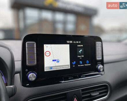 Серый Хендай Kona Electric, объемом двигателя 0 л и пробегом 89 тыс. км за 16900 $, фото 69 на Automoto.ua