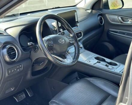 Сірий Хендай Kona Electric, об'ємом двигуна 0 л та пробігом 207 тис. км за 16800 $, фото 13 на Automoto.ua