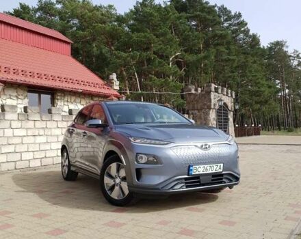 Серый Хендай Kona Electric, объемом двигателя 0 л и пробегом 68 тыс. км за 18400 $, фото 12 на Automoto.ua