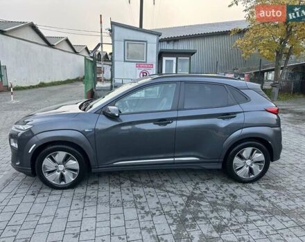 Сірий Хендай Kona Electric, об'ємом двигуна 0 л та пробігом 138 тис. км за 17800 $, фото 2 на Automoto.ua