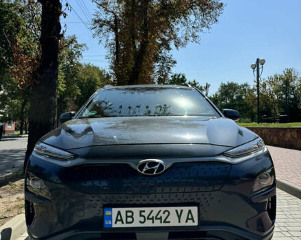 Сірий Хендай Kona Electric, об'ємом двигуна 0 л та пробігом 85 тис. км за 18750 $, фото 2 на Automoto.ua