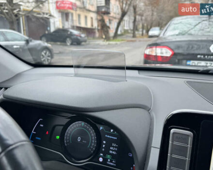 Сірий Хендай Kona Electric, об'ємом двигуна 0 л та пробігом 154 тис. км за 19500 $, фото 13 на Automoto.ua