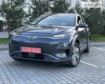 Серый Хендай Kona Electric, объемом двигателя 0 л и пробегом 106 тыс. км за 18400 $, фото 4 на Automoto.ua