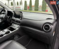 Серый Хендай Kona Electric, объемом двигателя 0 л и пробегом 103 тыс. км за 17300 $, фото 35 на Automoto.ua