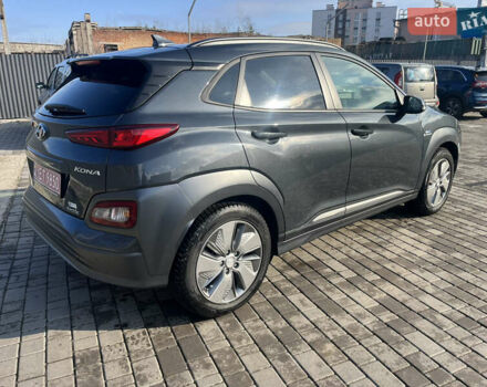 Серый Хендай Kona Electric, объемом двигателя 0 л и пробегом 130 тыс. км за 17400 $, фото 5 на Automoto.ua