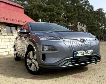 Серый Хендай Kona Electric, объемом двигателя 0 л и пробегом 76 тыс. км за 17900 $, фото 2 на Automoto.ua